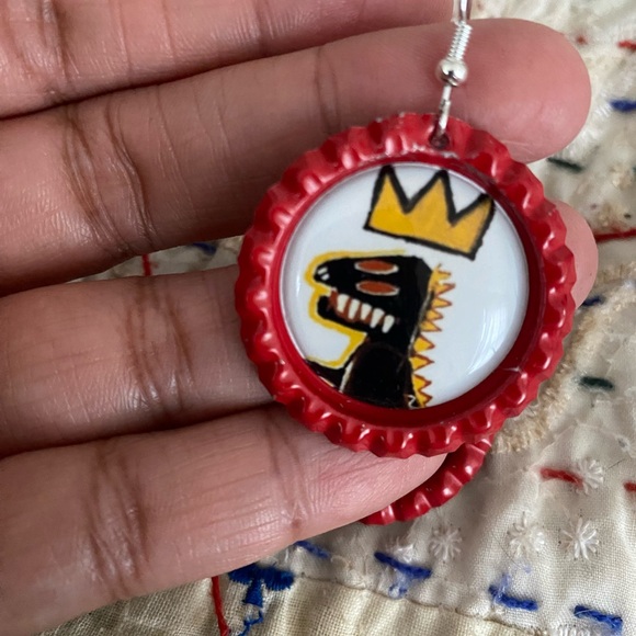 ⭐️Basquiat handcrafted Bottle Cap Earrings - Picture 6 of 11